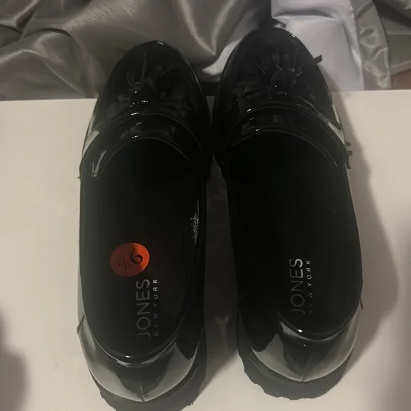 Beautiful Loafers - Picture 3 of 4